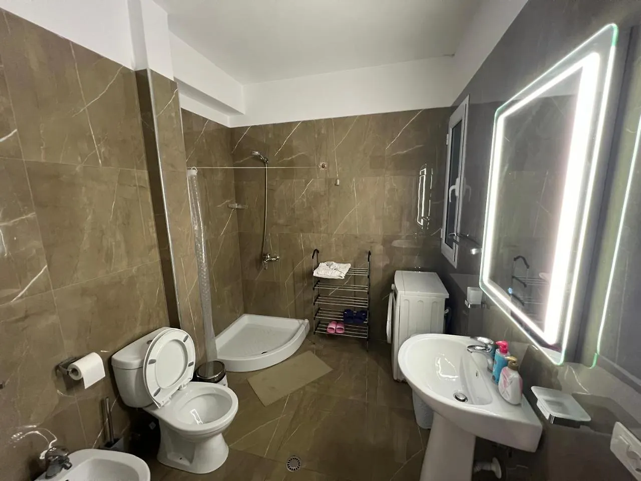 Cekodhima Jack Apartment Lungomare Vlorë 0*,